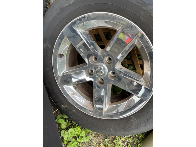 2016 Dodge Ram 1500 Stock Wheel & Tire Set 