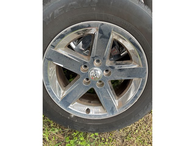 2016 Dodge Ram 1500 Stock Wheel & Tire Set 