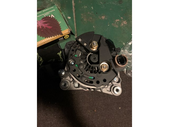 2000 Unassigned Unassigned Alternator