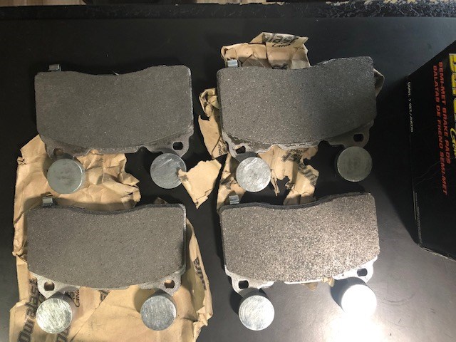 Duralast Gold Brake Pads DG1352 and DG1474