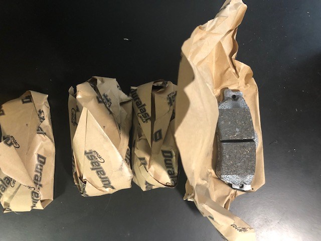 Duralast Gold Brake Pads DG1352 and DG1474