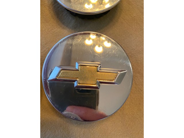 2015 Chevy Camaro Wheel Center Cap or 2015 Chevy SS