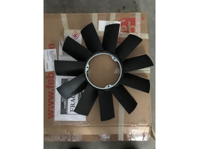 2001 BMW 325i Fan Blade