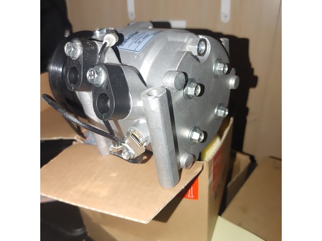 2001 Honda Civic /1997-01 Honda Prelude AC Compressor