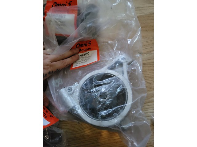 2004 Acura MDX Engine Mount