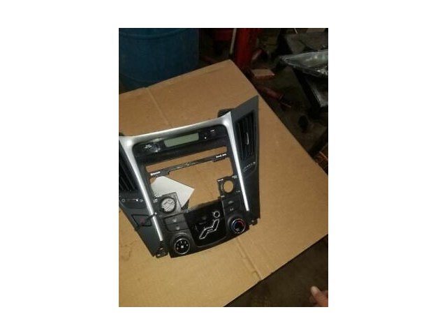 Temperature Control VIN C 8th Digit Thru 2/14/11 Fits 11 SONATA 96348