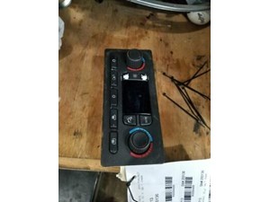 Temperature Control Front Automatic Opt CJ2 ID 15203179 Fits 05-06 ENVOY 94438