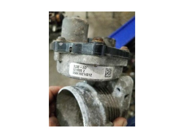 Throttle Body 8-330 5.4L Fits 05-16 FORD E350 VAN 16600