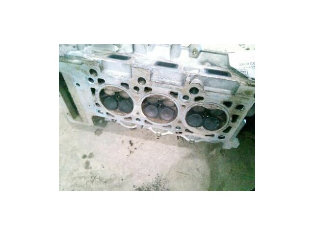 Driver Left Cylinder Head Sedan 2.7L Fits 01-05 SEBRING 96813