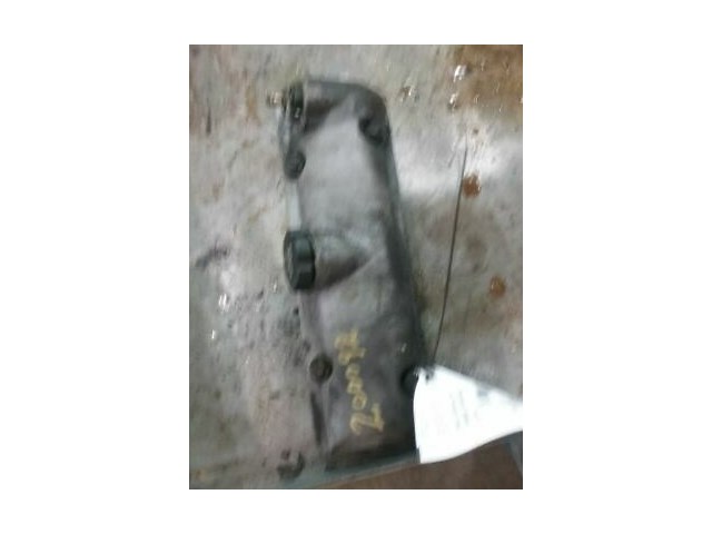 EQUINOX   2005 Valve Cover 90983