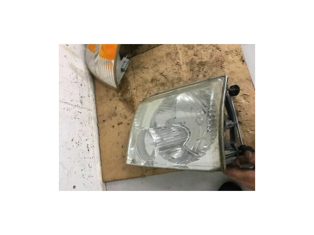 Driver Left Headlight Excluding Sport Trac Fits 02-05 EXPLORER 40340