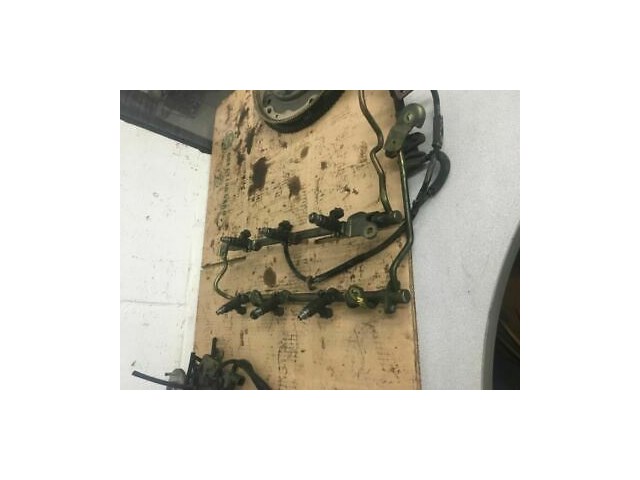 Fuel Injection Parts Fuel Injector Fits 01-03 INFINITI QX4 34611