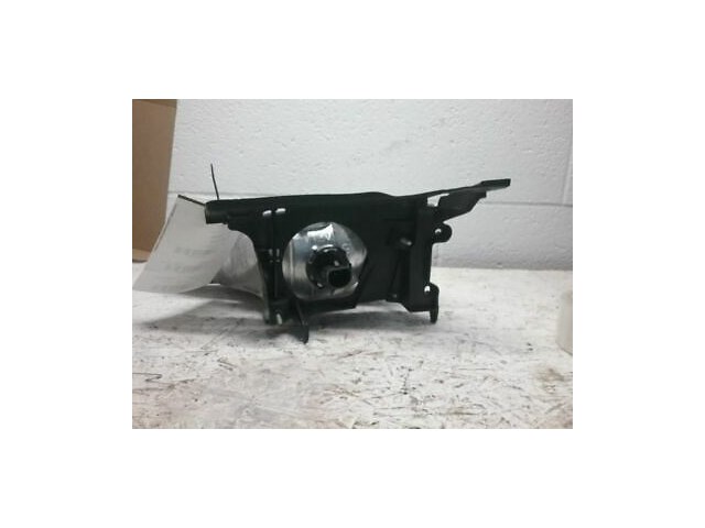 Passenger Tail Light Quarter Panel Mounted Fits 00-02 CAVALIER 3094