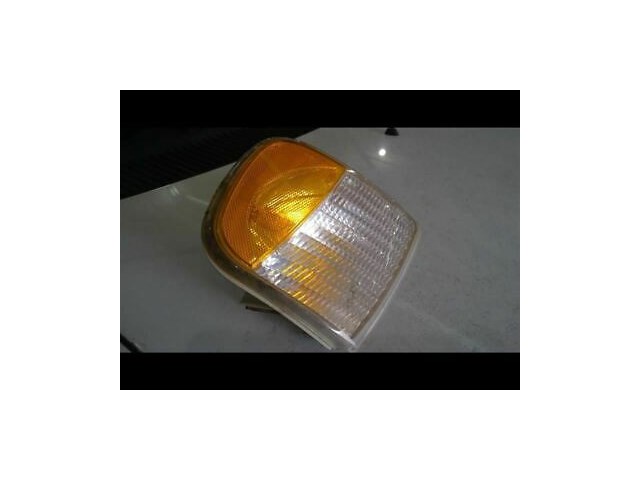 Driver Corner/Park Light And Lightning Fits 97-03 FORD F150 PICKUP 90704