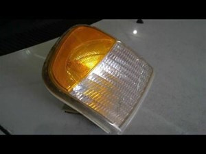 Driver Corner/Park Light And Lightning Fits 97-03 FORD F150 PICKUP 90704