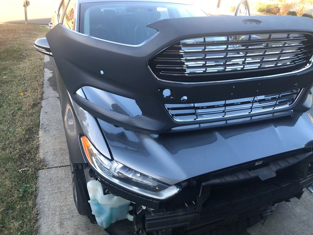 2014 Ford Fusion Front Bumper cover with grille