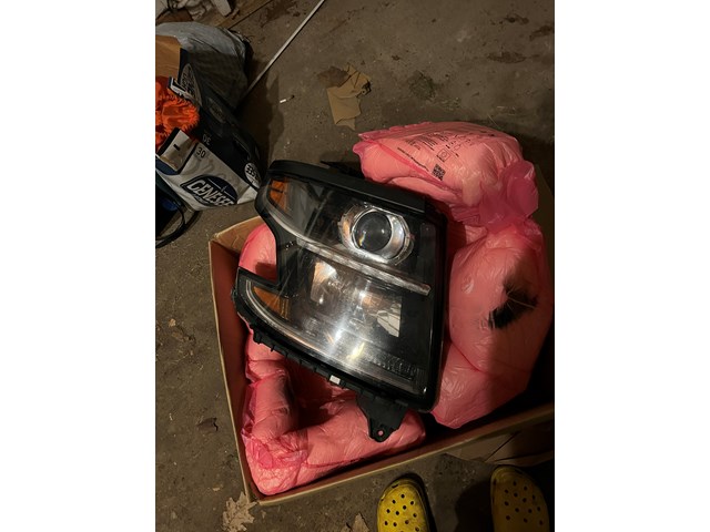 2016 Chevy Suburban 1500 Headlamp Housing Passenger Side