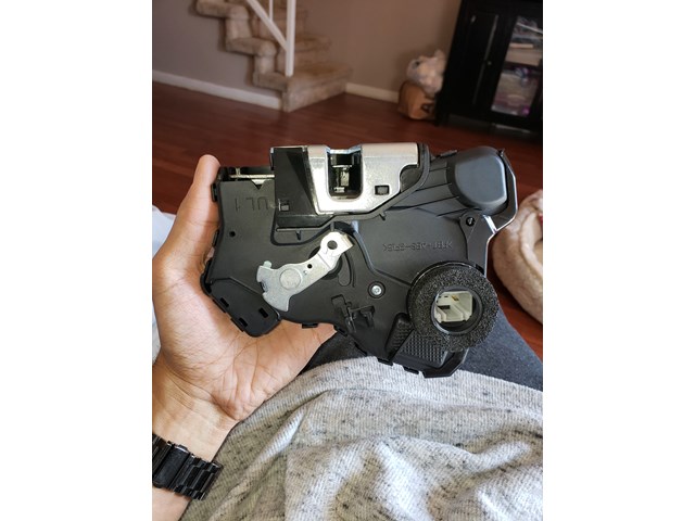 2002 Toyota Corolla Door Lock Actuator