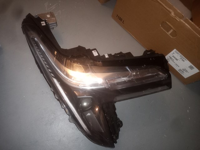 2020 Cadillac XT4 Headlight