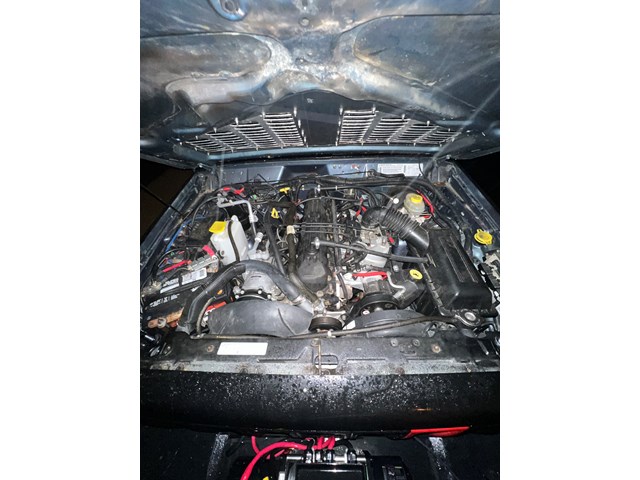 1999 Jeep Cherokee Engine