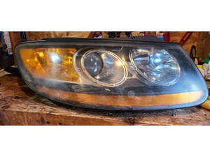 2009 Hyundai Santa Fe Headlight Cover