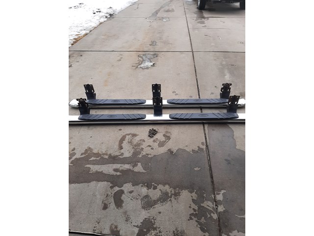 2011 Ford F250 Running Board