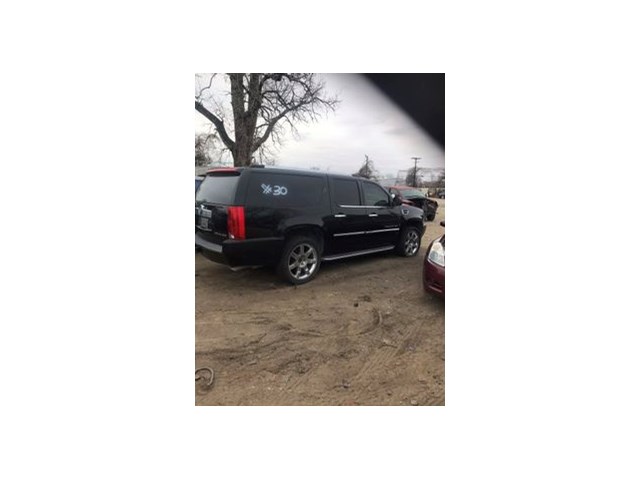 2007 Cadillac Escalade Front Door
