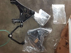 2002 Ford Explorer Front Upper Control Arm