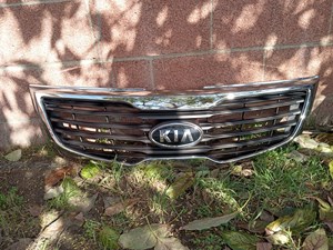 2011-2012 Kia Sportage Grille