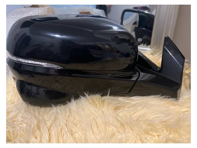 2017 Honda Pilot Passenger side Rear View Mirror