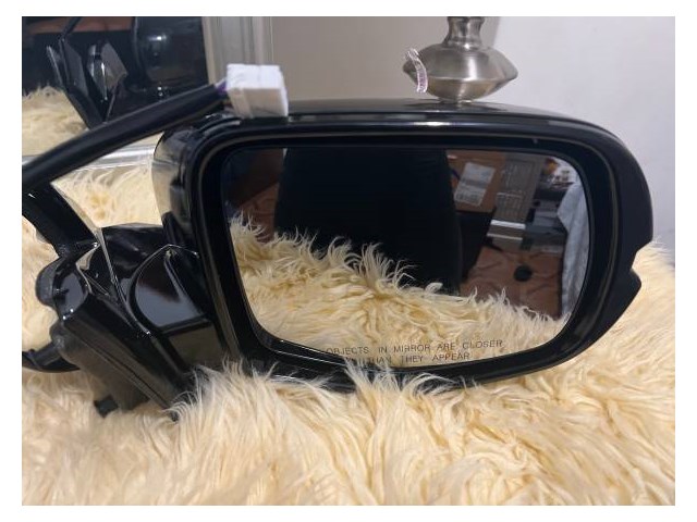 2017 Honda Pilot Passenger side Rear View Mirror