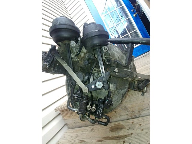 2007 Mercedes S550 Intake Manifold