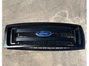 2013 Ford F150 Grille