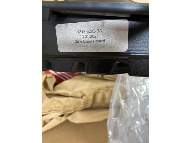 Roush upper and lower grille