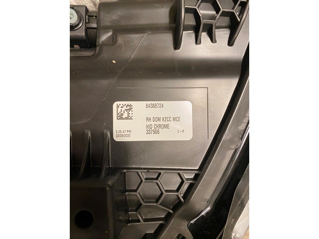 2018 Chevy Silverado 1500 Right OEM HID Headlight Assembly 