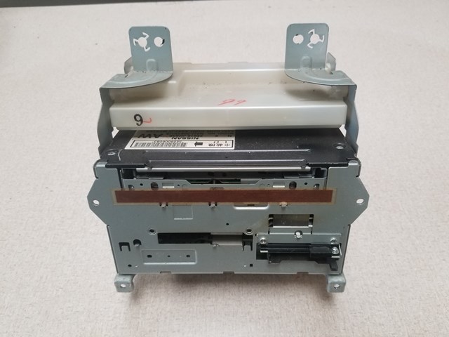 2008-09 INFINITI G37 G35 RADIO AM FM DISC CD PLAYER RECEIVER