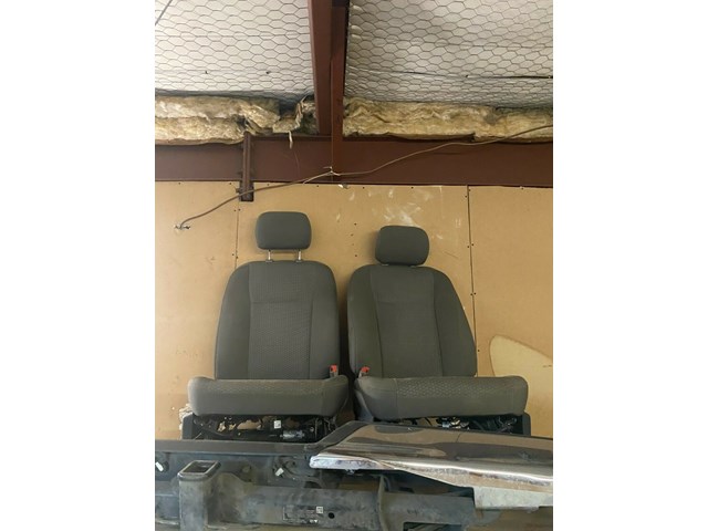 19 FORD F150 FRONT RIGHT AND LEFT PASSENGER MANUAL SEAT GRAY CLOTH
