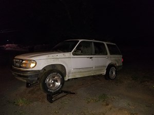 Image of 2000 Ford Explorer car