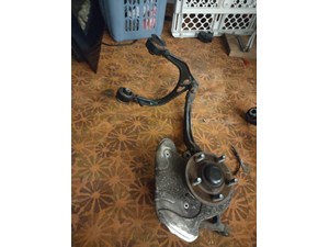 2008 Chrysler 300 Hub