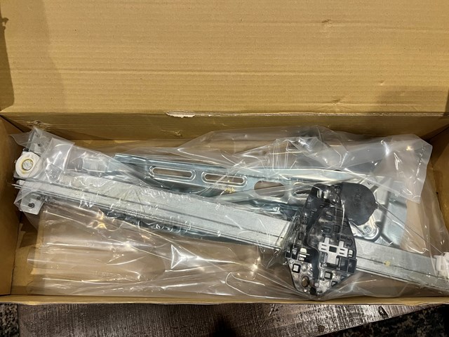 2007 Acura MDX Front Window Regulator