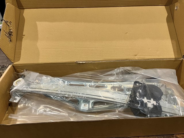2007 Acura MDX Front Window Regulator