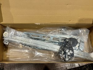 2007 Acura MDX Front Window Regulator