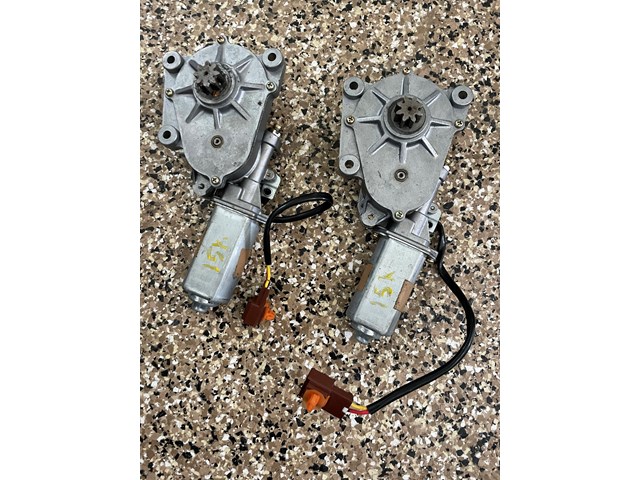 2005 Honda S2000 Convertible Top Motors x 2