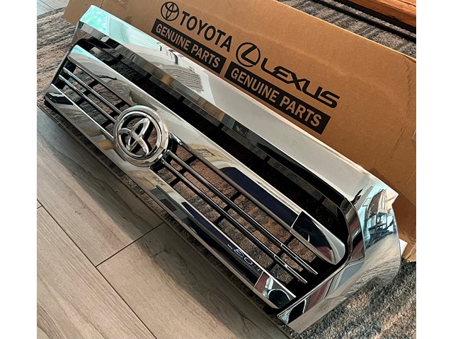 2017 Toyota Tundra Grille