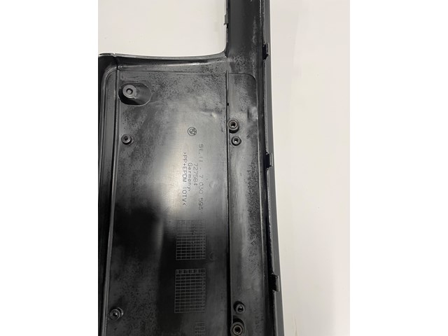 2002 BMW 325i Trunk Moulding