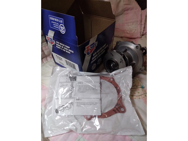 Carquest New In Box Water Pump T1231 (WITH GASKETS)