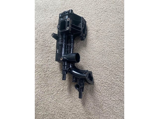 2011 Kia Sorento Dorman Thermostat Housing