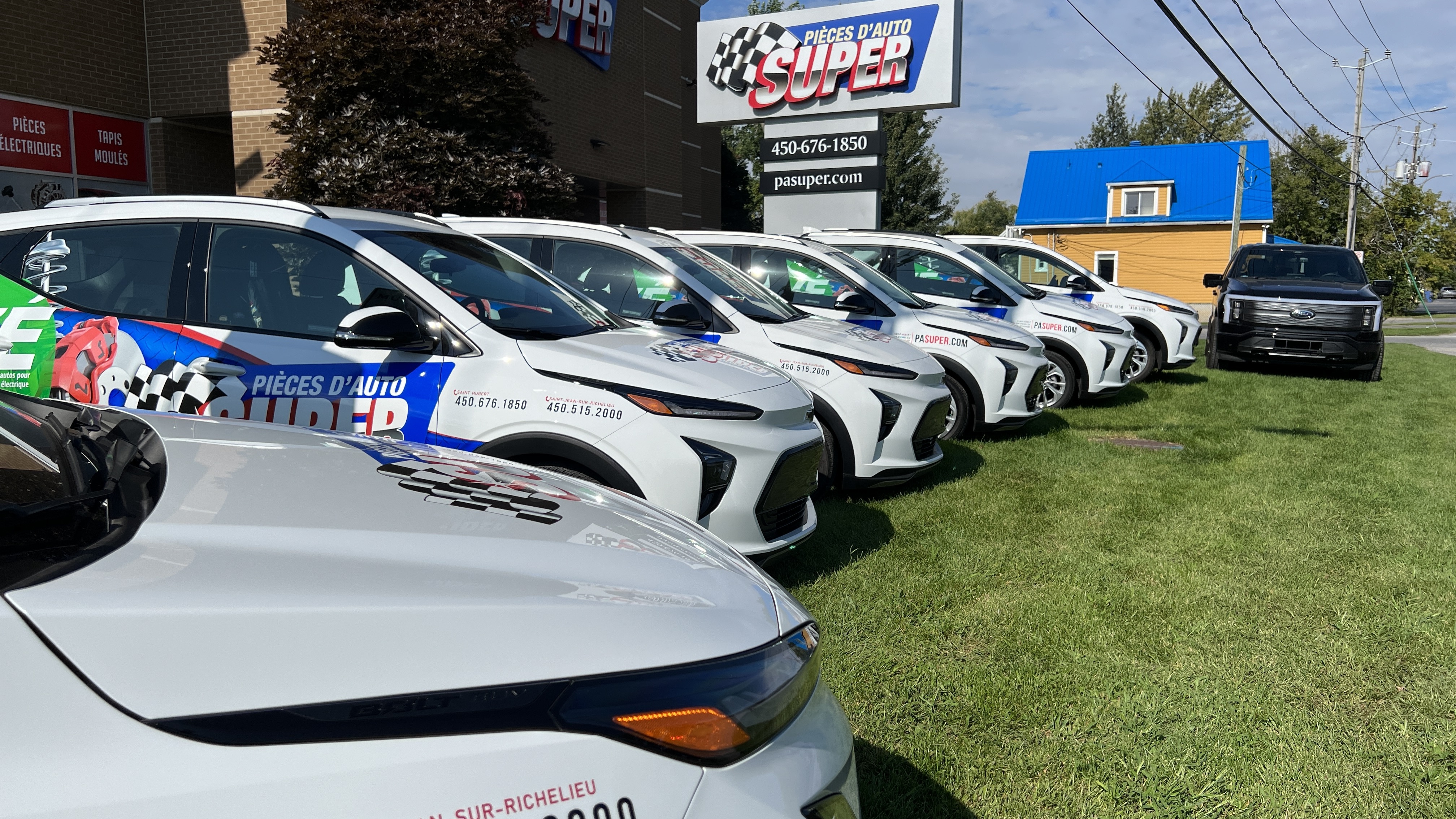 Pièces d'Auto Super passe au vert avec sa flotte de Chevrolet Bolt EUV !
