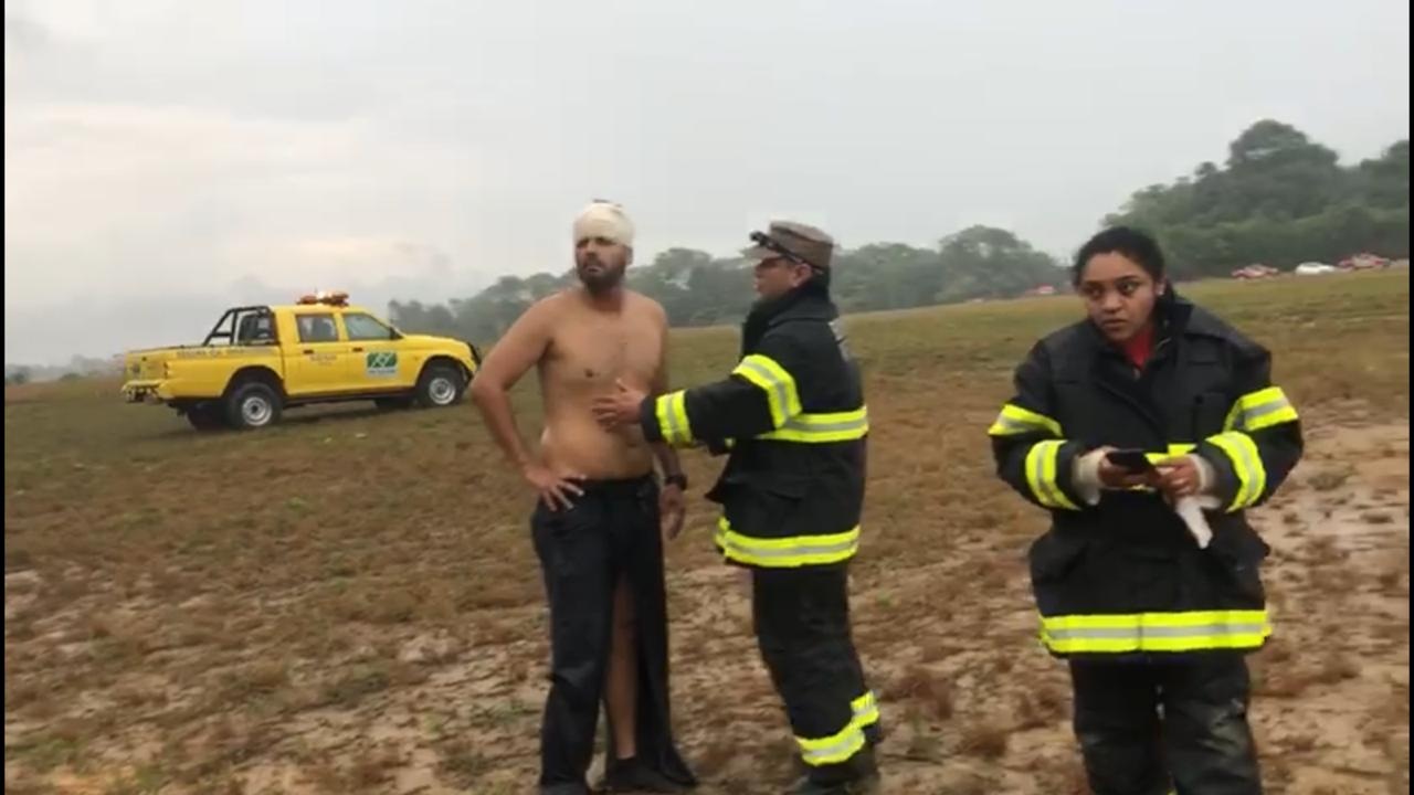 AviÃ£o que caiu perto de avenida ficou em destroÃ§os; nÃ£o hÃ¡ vÃ­timas fatais, diz Bombeiros