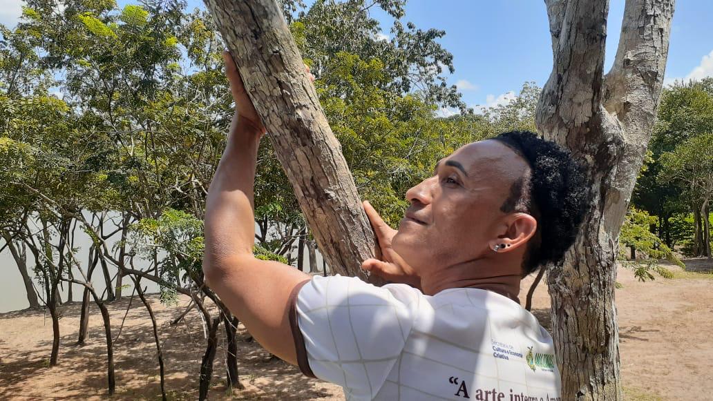 SEC e Balé Folclórico lamentam morte de bailarino e coreógrafo, provável vítima de latrocínio SEC e Balé Folclórico lamentam morte de bailarino e coreógrafo, provável vítima de latrocínio